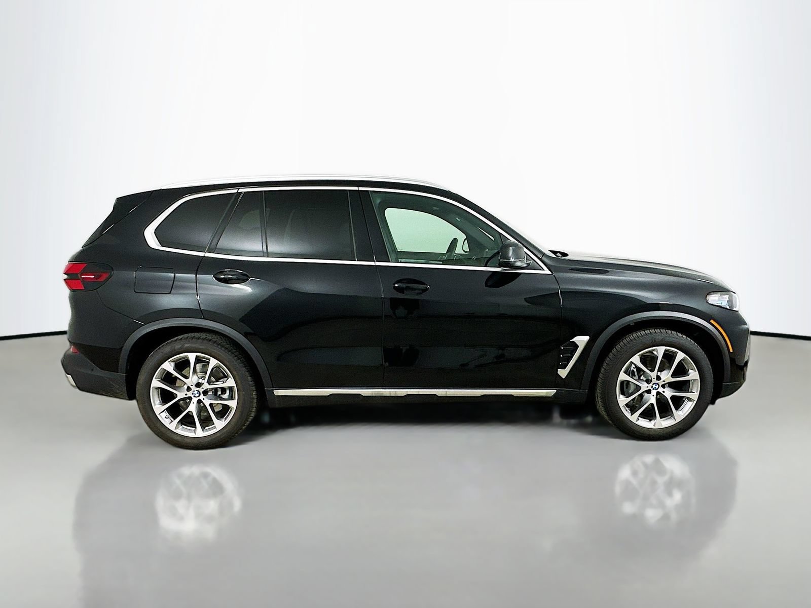 New 2026 BMW X5 xDrive40i AWD/4WD image 4