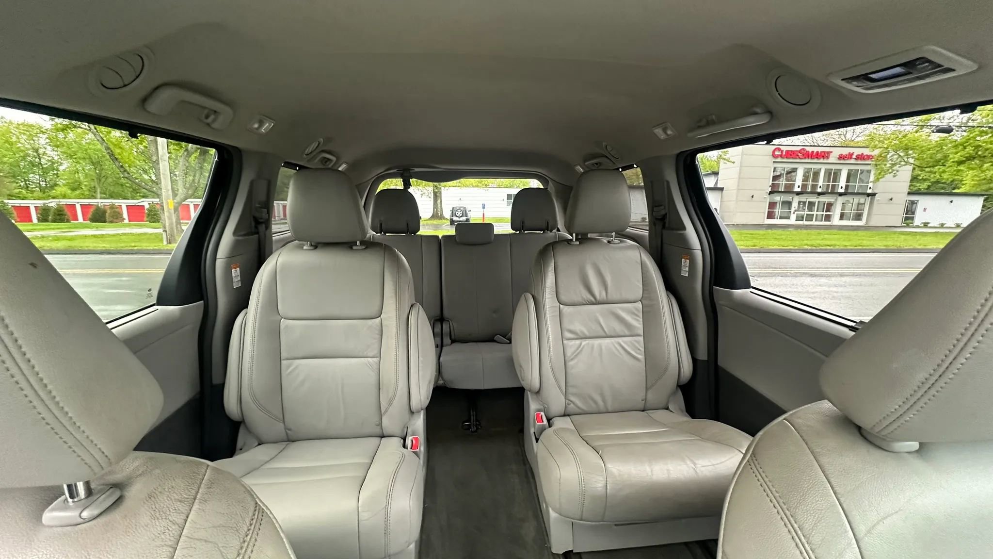 Used 2015 Toyota Sienna XLE AWD/4WD image 36