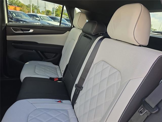 New 2026 Volkswagen Atlas Cross Sport SEL Premium R-Line image 15