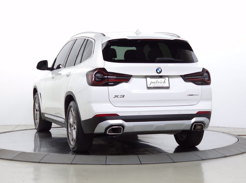 Used 2024 BMW X3 xDrive30i w/ Premium Package w/ZPA AWD/4WD image 6