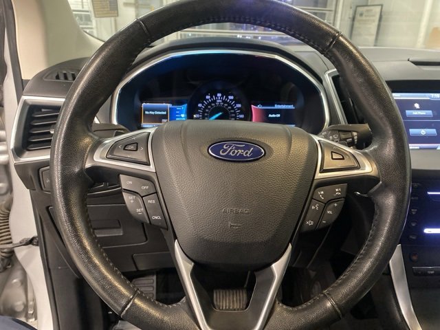 Used 2015 Ford Edge Titanium image 15