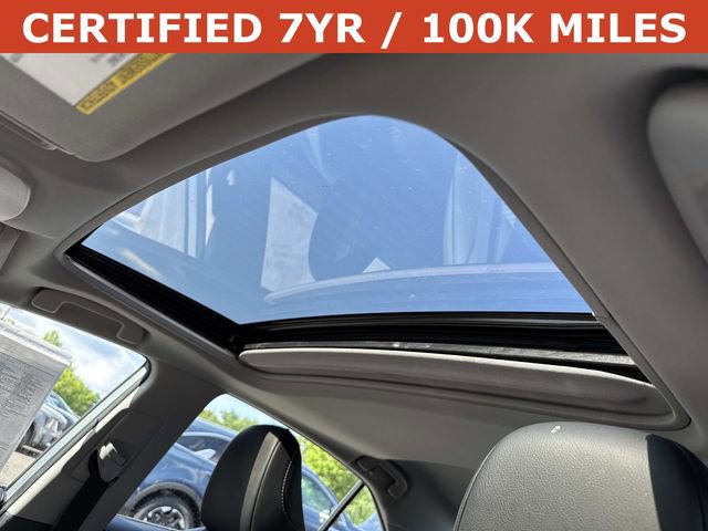 Used 2024 Toyota Camry SE w/ Cold Weather Package FWD image 16