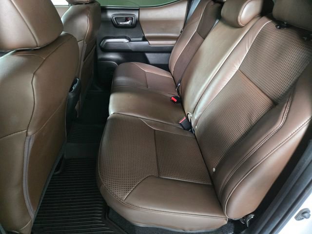 Used 2023 Toyota Tacoma Limited image 15