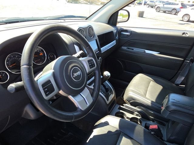 Used 2016 Jeep Compass High Altitude AWD/4WD image 11
