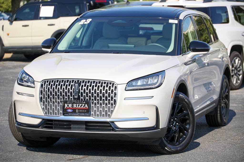 Used 2023 Lincoln Corsair AWD w/ Equipment Group 101A image 17