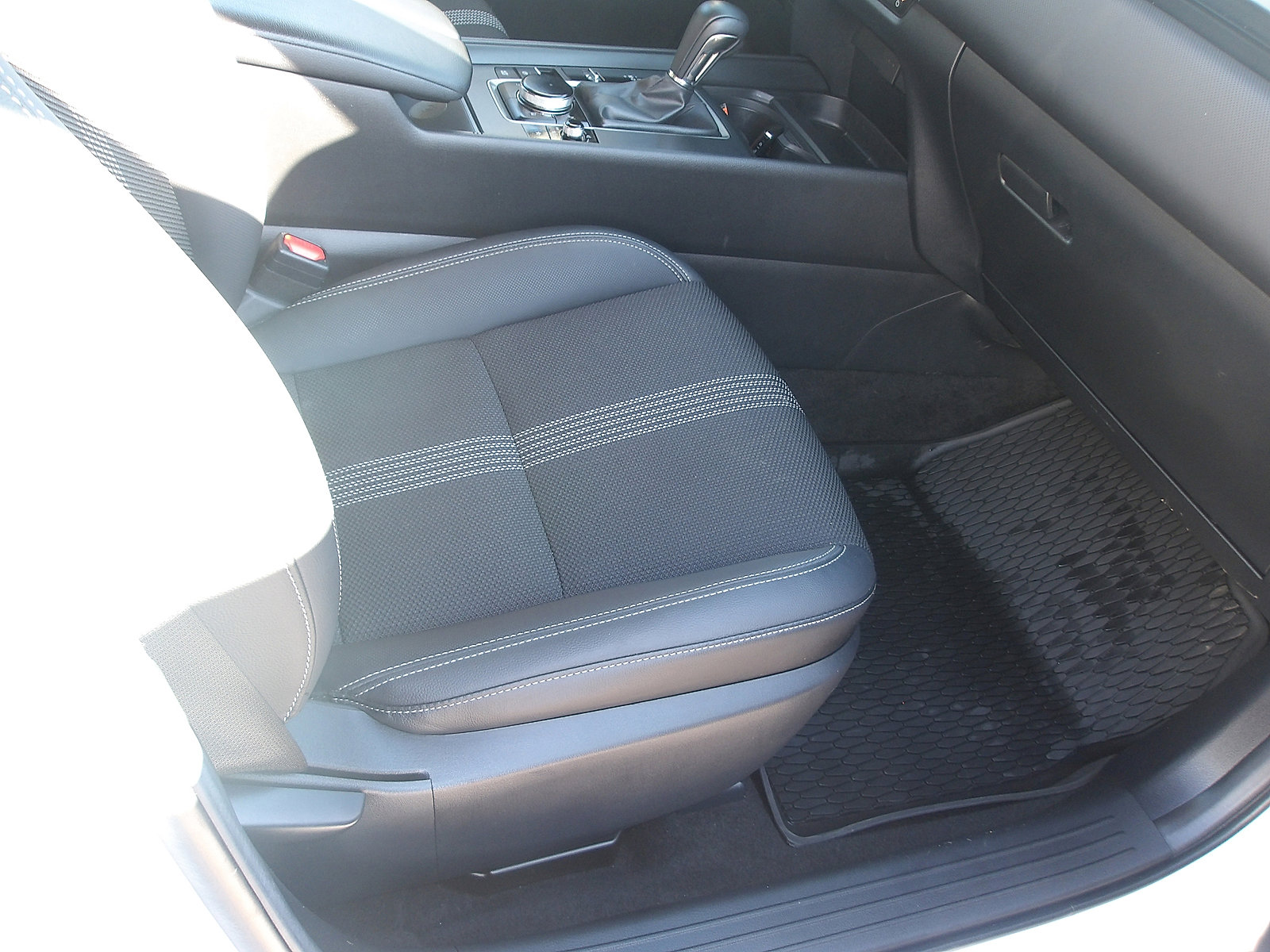 Used 2024 MAZDA CX-50 AWD 2.5 S w/ Weather Package image 11