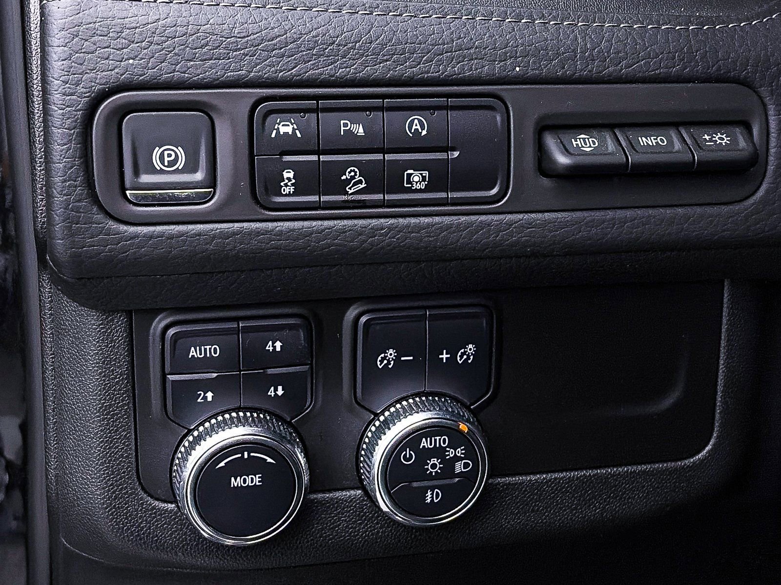 Used 2024 GMC Yukon Denali AWD/4WD image 20