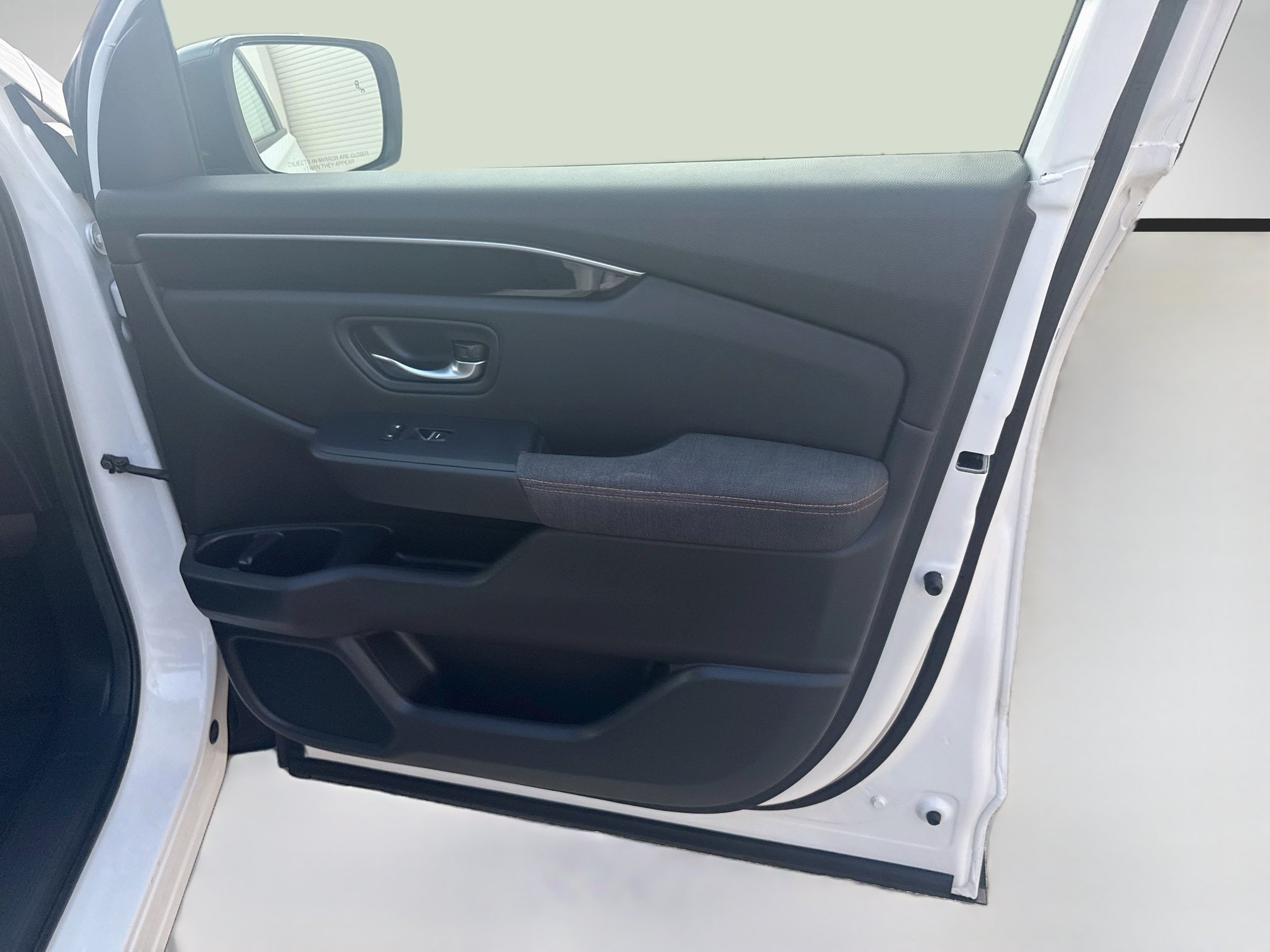 Certified 2025 Honda Pilot Sport image 33