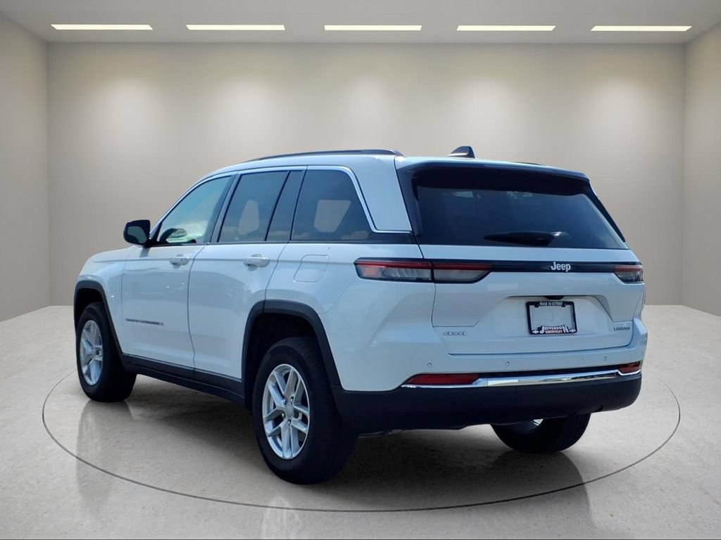 Used 2024 Jeep Grand Cherokee Laredo X w/ Luxury Tech Group I AWD/4WD image 23