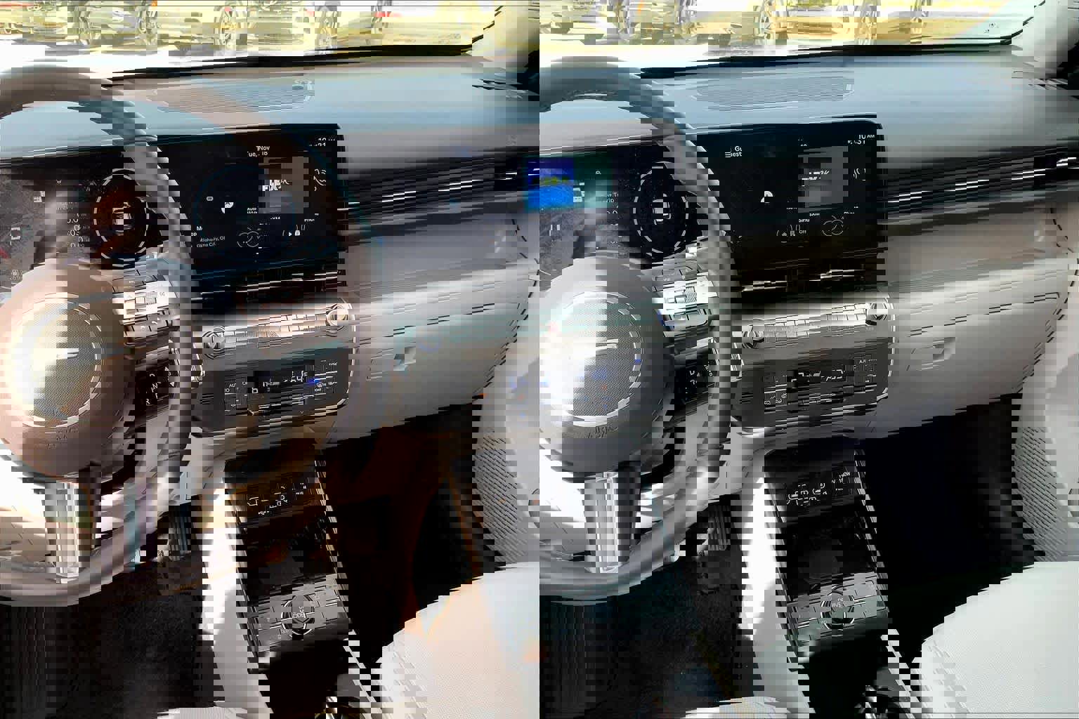 Used 2025 Hyundai Kona SEL image 6