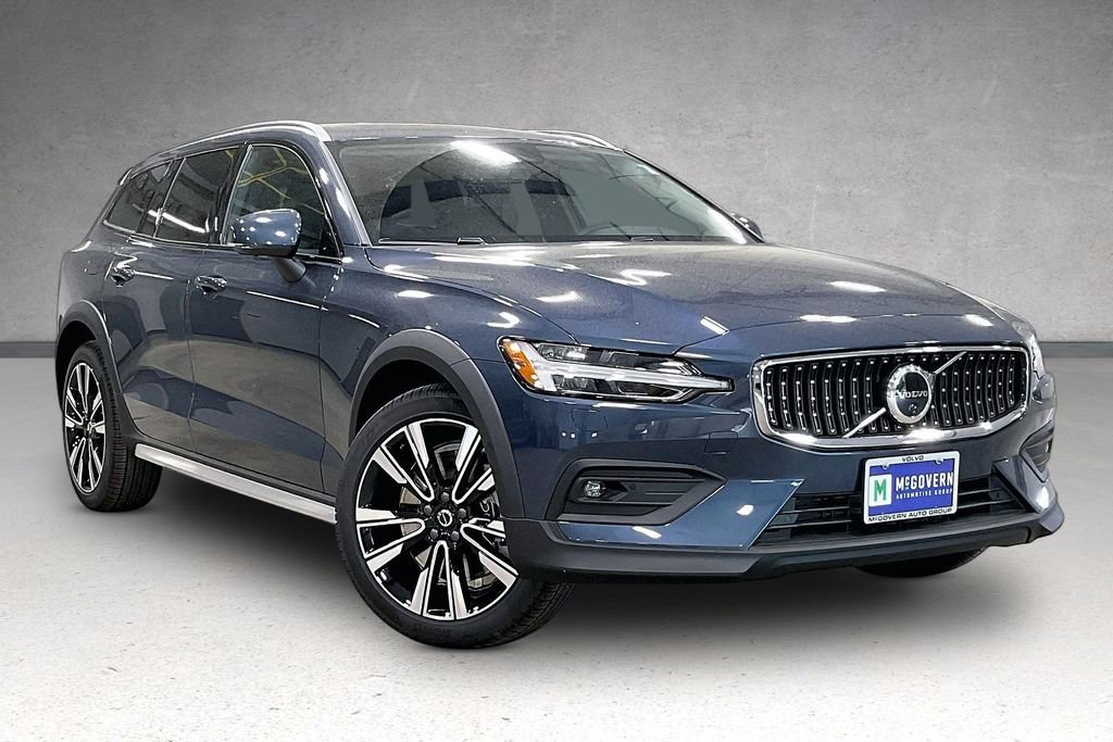 New 2026 Volvo V60 B5 Cross Country Ultra w/ Protection Package Premier AWD/4WD image 2