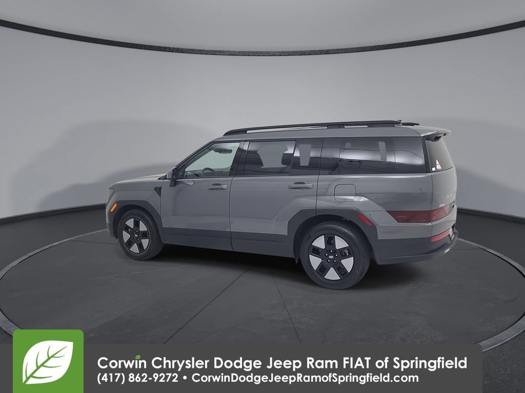 Used 2025 Hyundai Santa Fe SEL FWD image 10