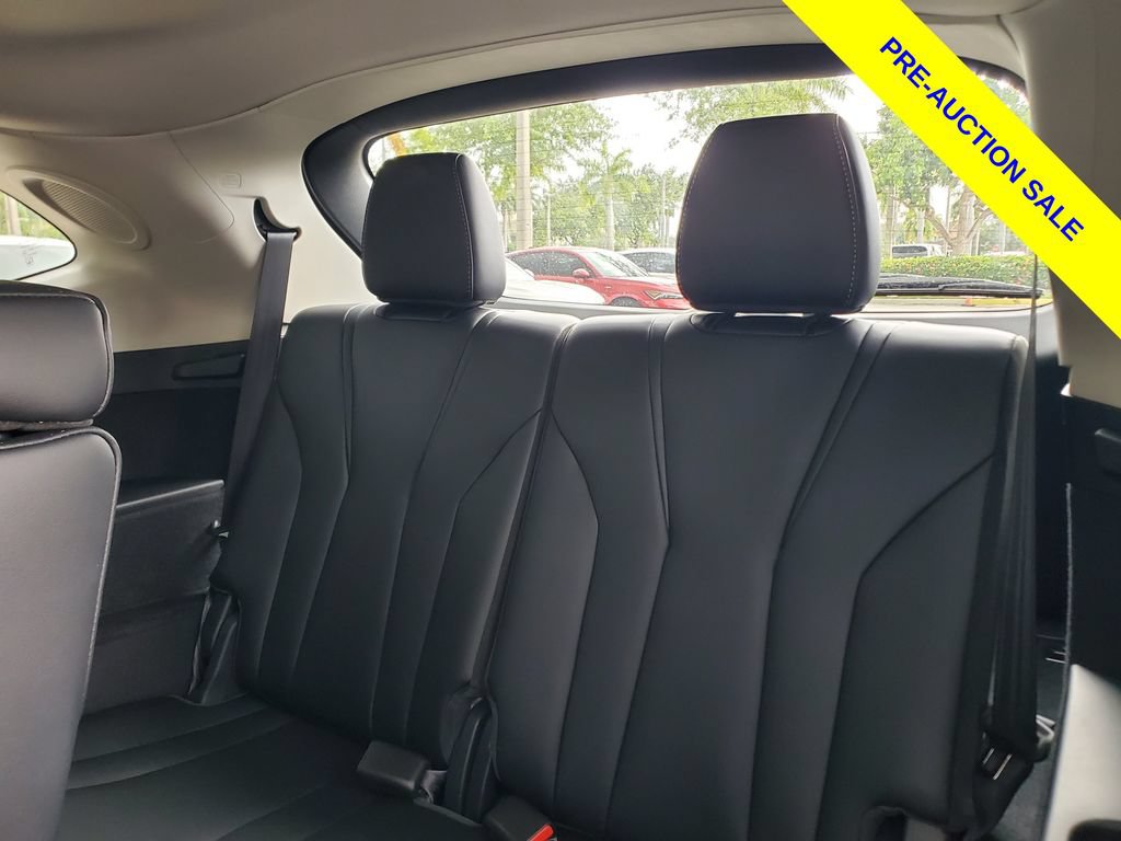 Used 2026 Acura MDX w/ Technology Package FWD image 14