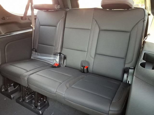 New 2026 Chevrolet Suburban High Country AWD/4WD image 9