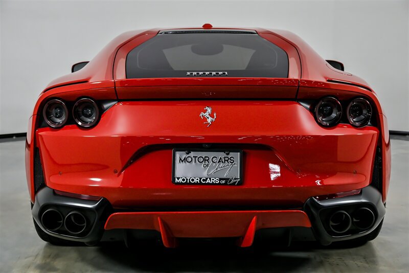 Used 2018 Ferrari 812 Superfast RWD image 10