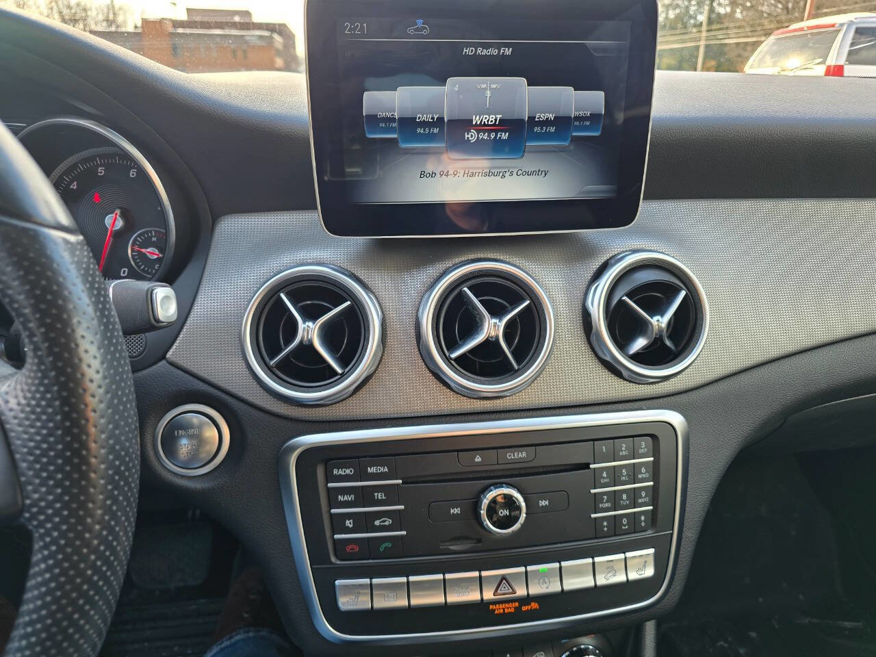 Used 2019 Mercedes-Benz GLA 250 GLA 250 4MATIC AWD 4dr SUV image 16