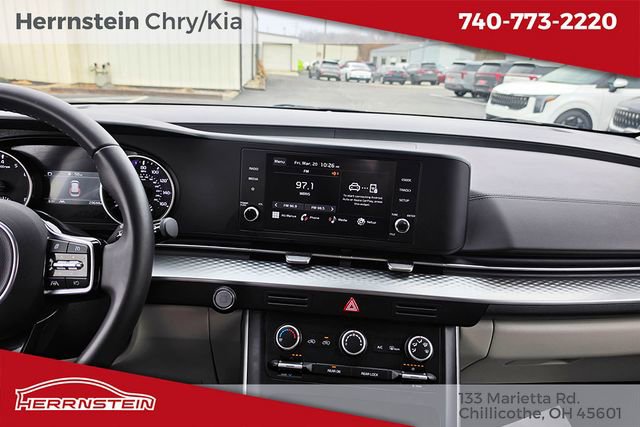 Used 2024 Kia Carnival LX FWD image 9
