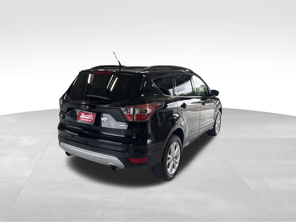 Used 2017 Ford Escape SE w/ Equipment Group 201A AWD/4WD image 5