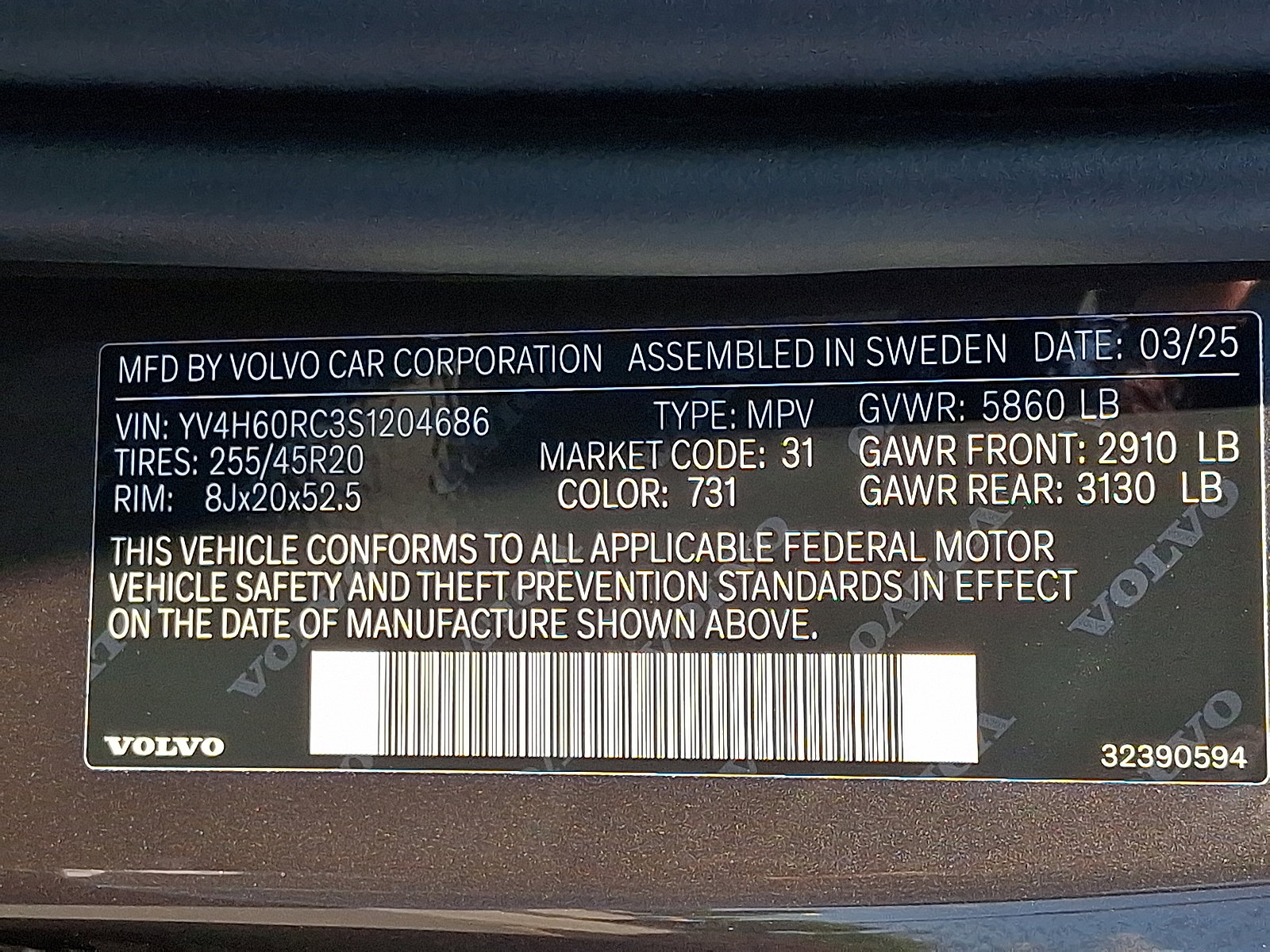 Used 2025 Volvo XC60 T8 Plus w/ Protection Package Premier image 20