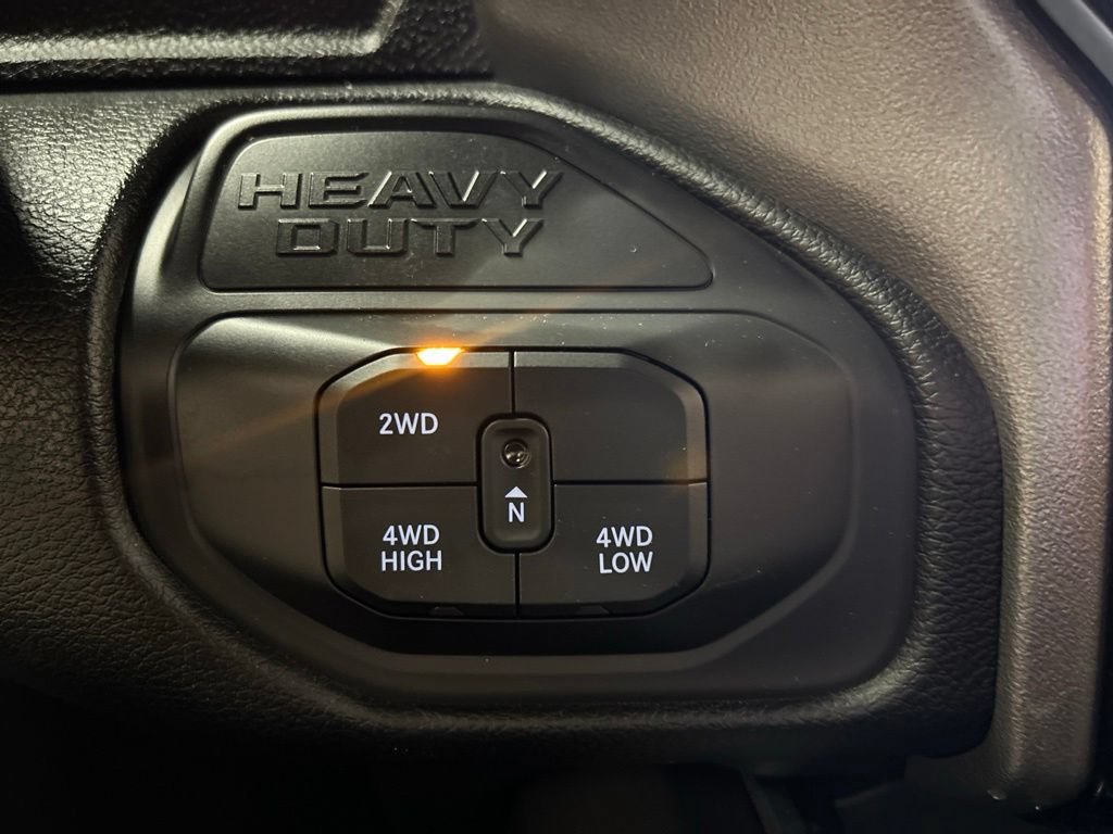 Used 2025 RAM 3500 Big Horn AWD/4WD image 24