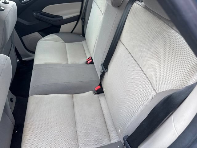 Used 2012 Ford Focus SE FWD image 19