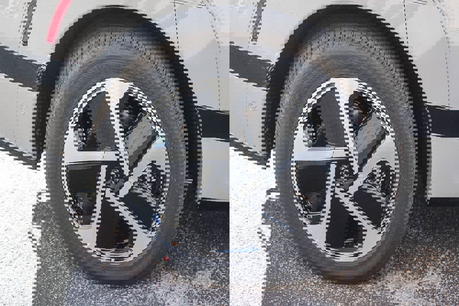 New 2026 Hyundai Ioniq 9 Calligraphy w/ Tow & Go Package image 9