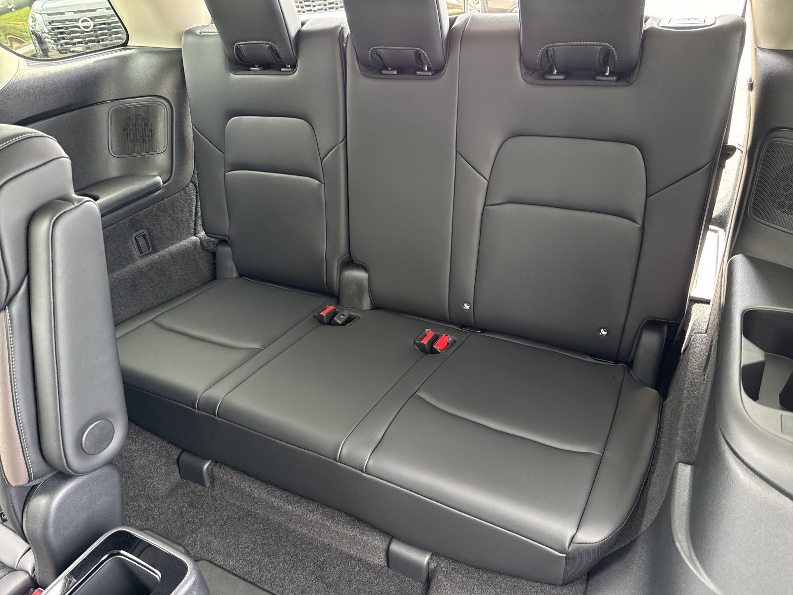 New 2026 Nissan Pathfinder Platinum FWD image 19