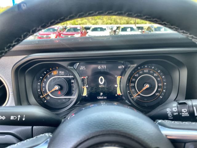 Used 2026 Jeep Wrangler Unlimited Sahara AWD/4WD image 12