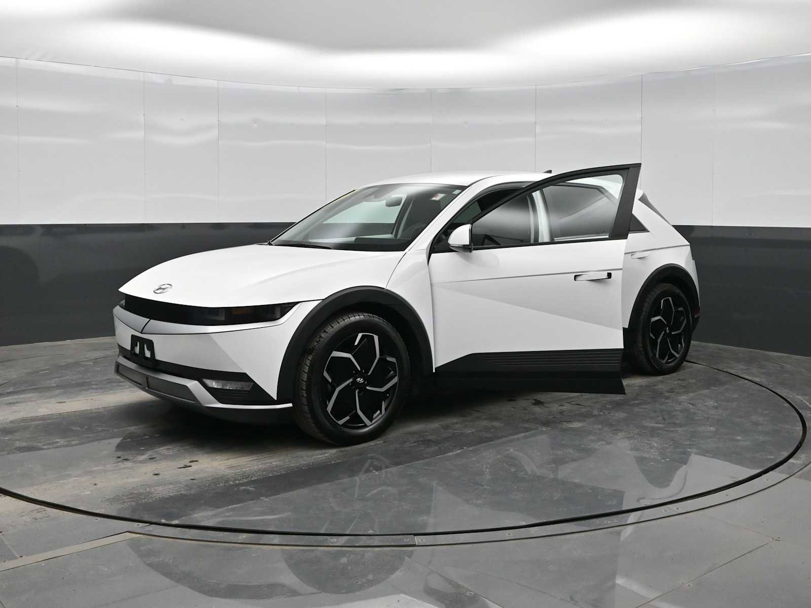 Used 2022 Hyundai Ioniq 5 SE w/ Cargo Package