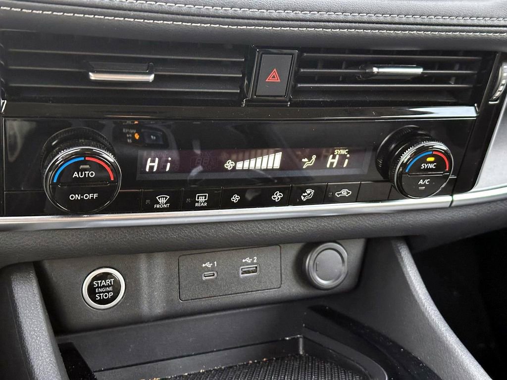 Certified 2021 Nissan Rogue SV image 28