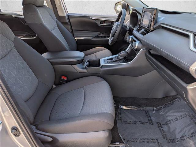 Used 2022 Toyota RAV4 XLE image 21