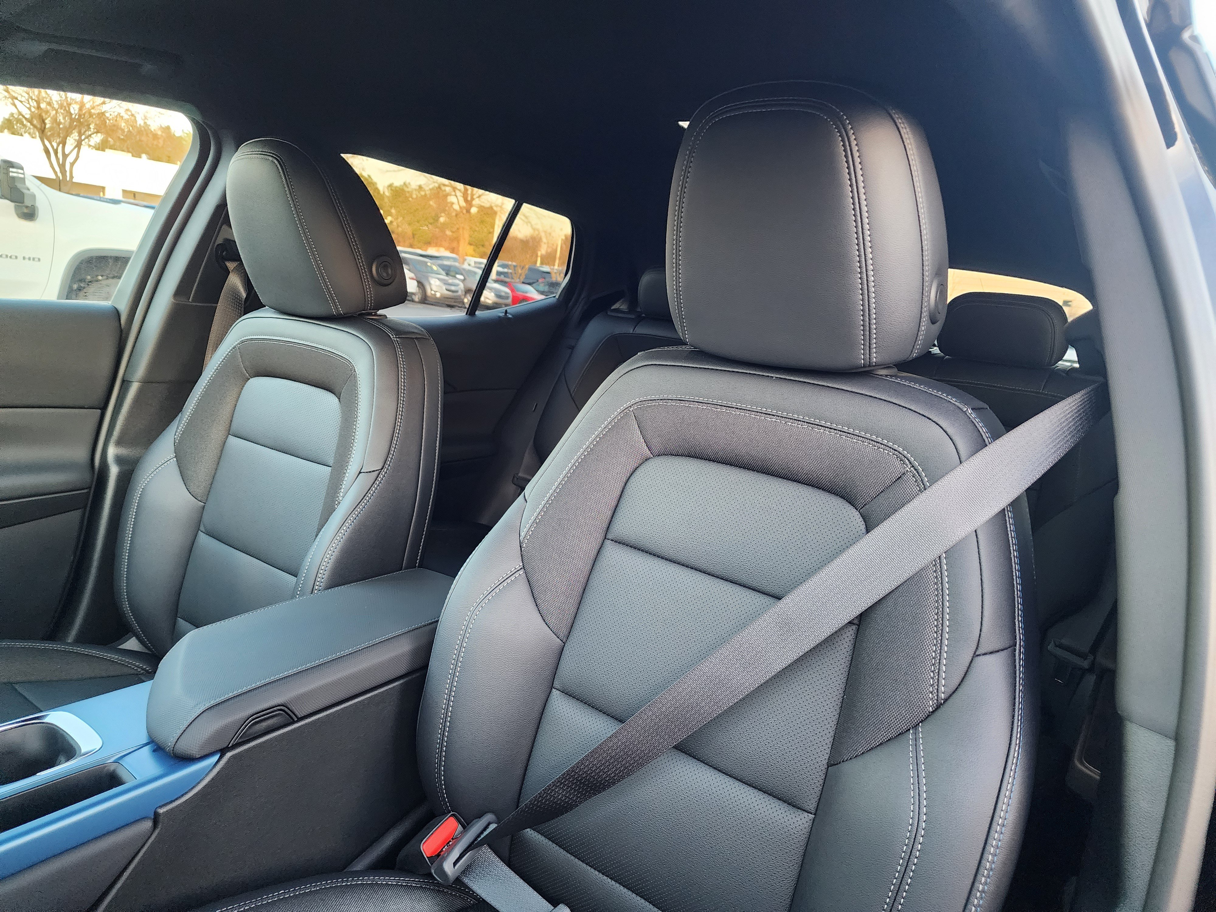 New 2026 Chevrolet Equinox EV LT AWD/4WD image 21