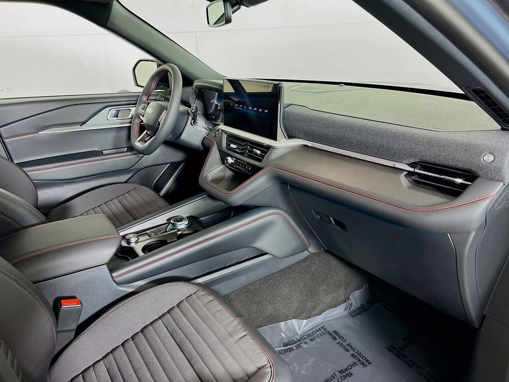 New 2026 Ford Explorer ST-Line w/ ST-Line Street Pack image 32