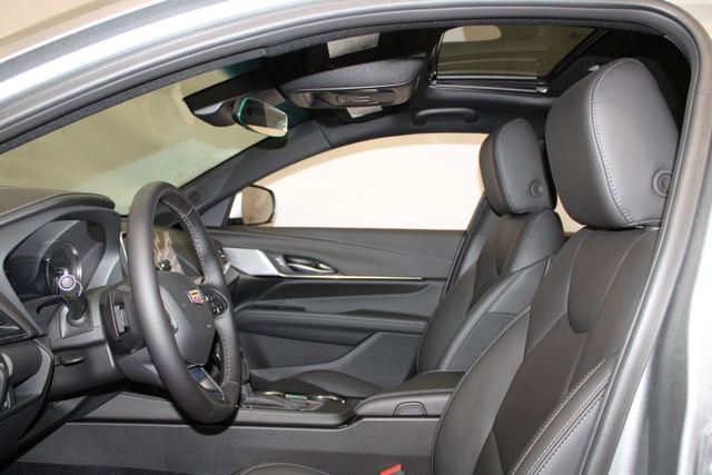 Certified 2026 Cadillac CT4 Luxury AWD/4WD image 9
