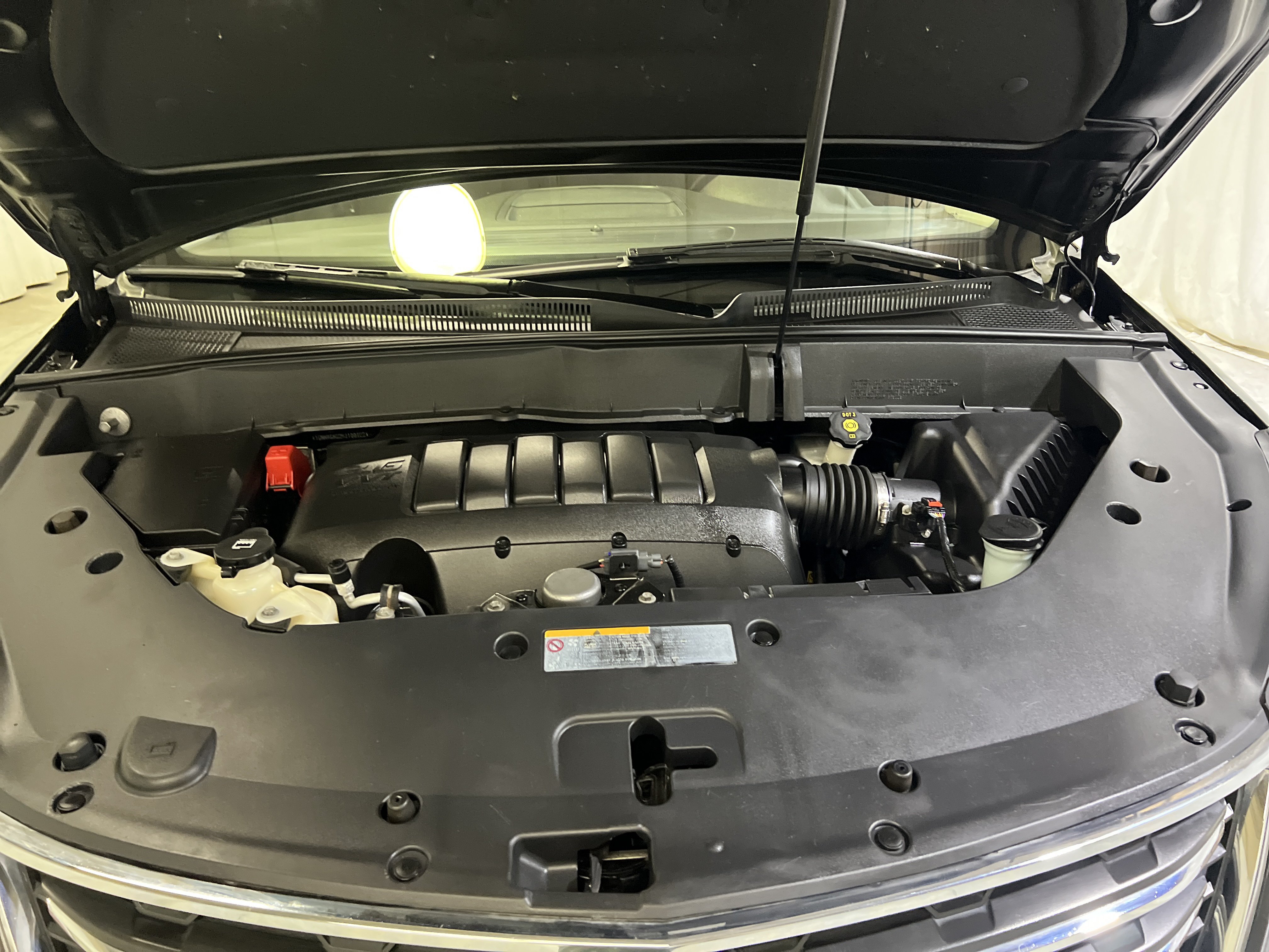 Used 2017 Chevrolet Traverse LT w/ Style and Technology Package FWD image 15