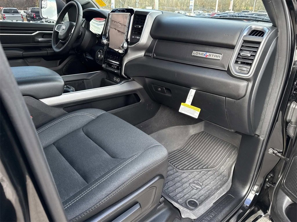 Used 2025 RAM 1500 Lone Star image 28