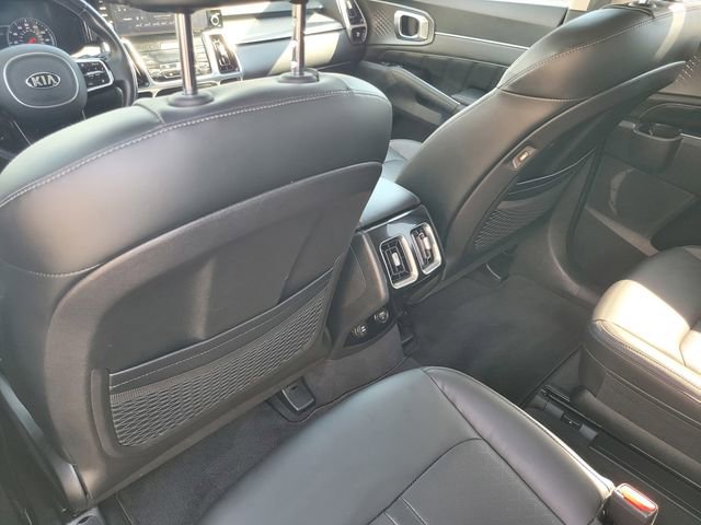 Used 2021 Kia Sorento SX image 12