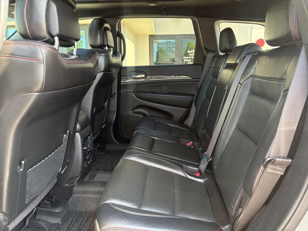 Used 2021 Jeep Grand Cherokee Trailhawk w/ Trailhawk Luxury Group AWD/4WD image 19