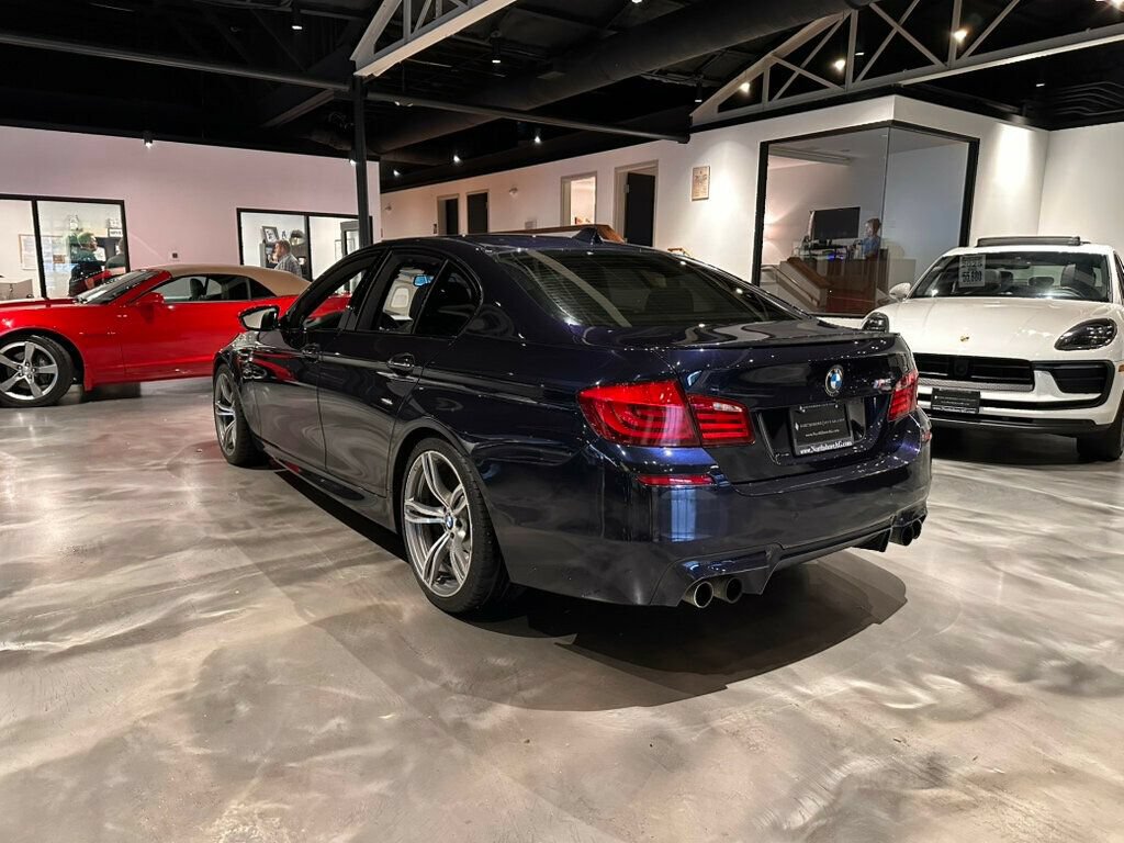 Used 2013 BMW M5 RWD image 3