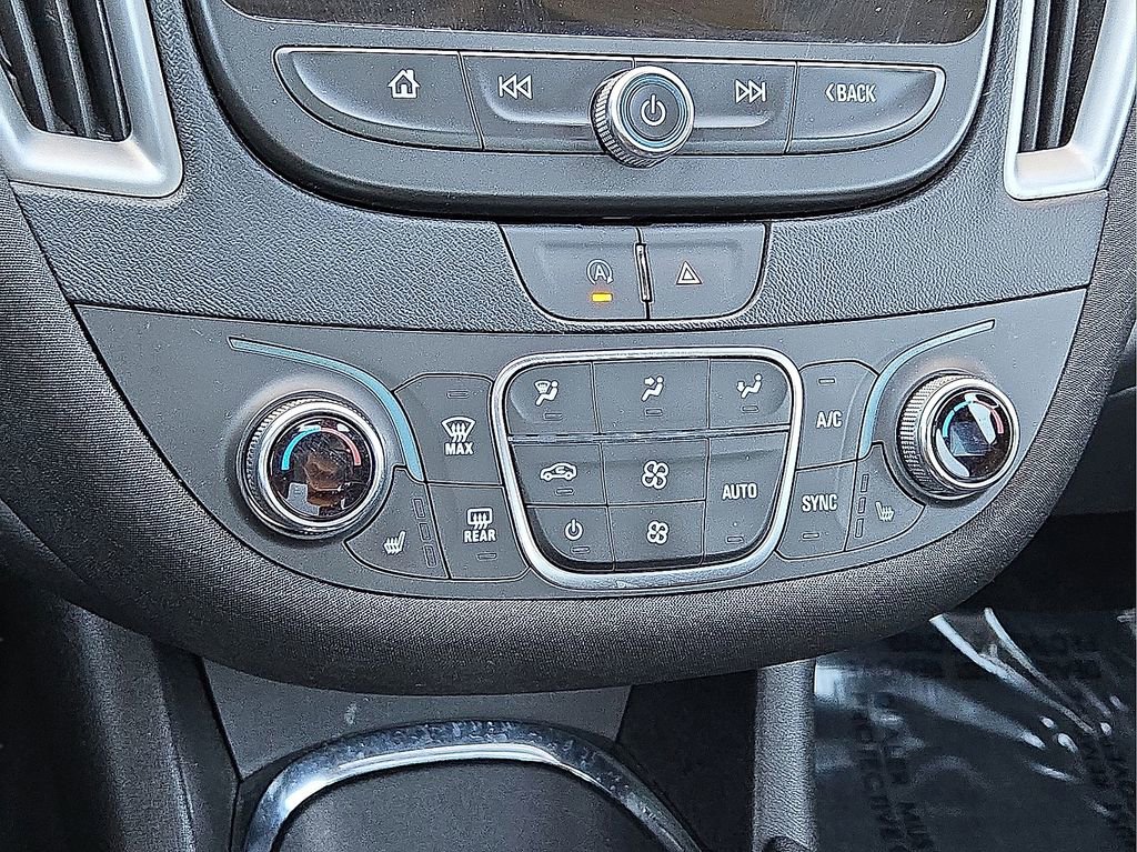 Used 2024 Chevrolet Malibu LT image 29