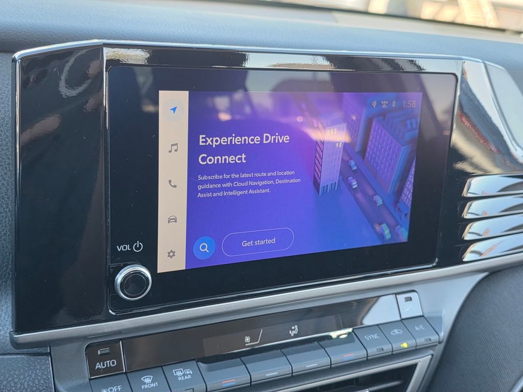 Used 2025 Toyota Camry LE image 27