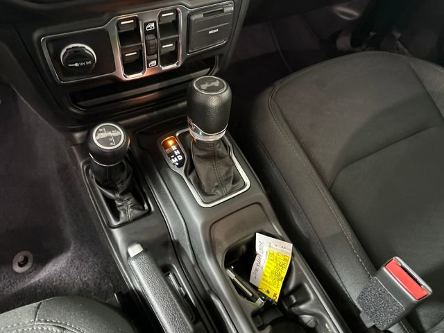 Used 2023 Jeep Wrangler Unlimited w/ Cold Weather Group image 20