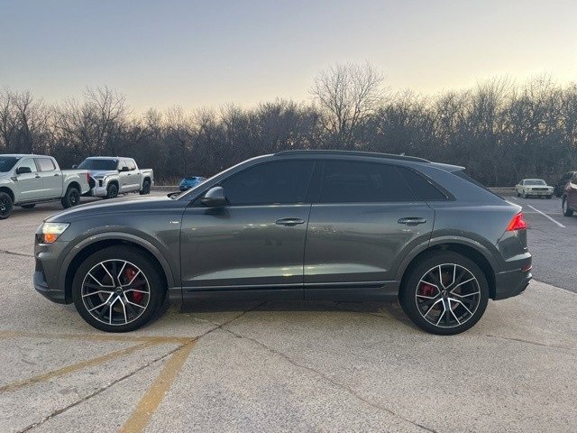 Used 2019 Audi Q8 Premium Plus w/ Premium Plus image 2