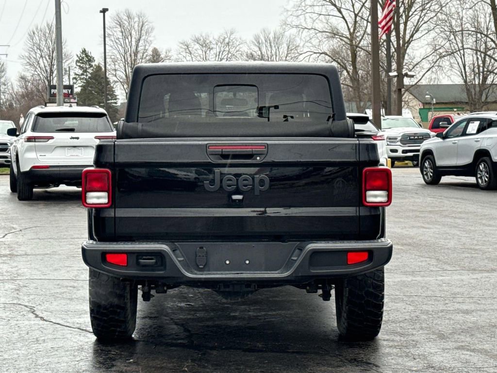 Used 2021 Jeep Gladiator Willys image 8