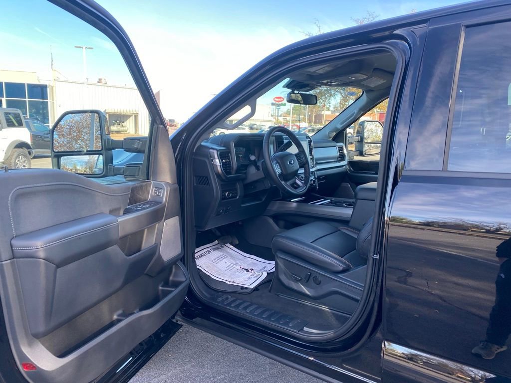 New 2026 Ford F250 Lariat image 10