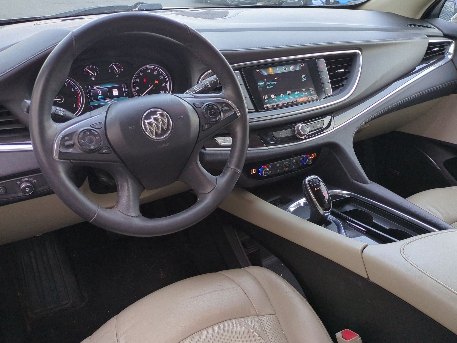 Used 2018 Buick Enclave Premium AWD/4WD image 26