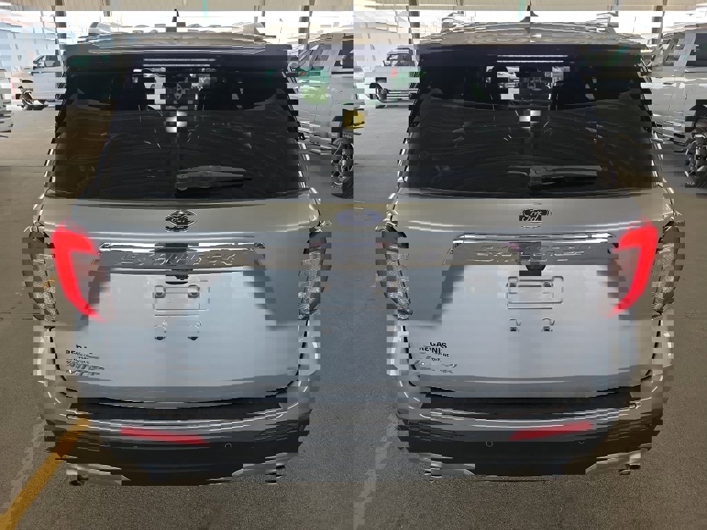 Used 2021 Ford Explorer Limited w/ Equipment Group 301A image 6