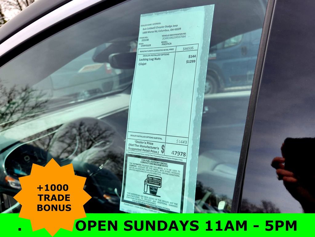 New 2025 Chrysler Pacifica Select image 32