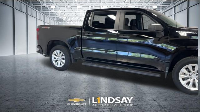 Used 2024 Chevrolet Silverado 1500 Custom AWD/4WD image 3