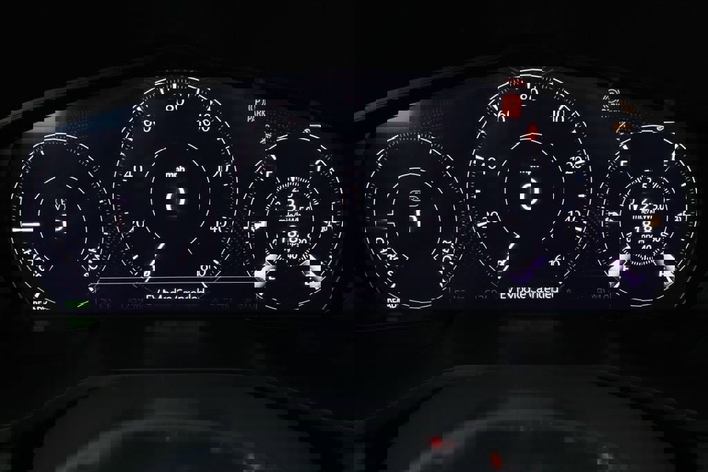 Used 2025 MAZDA CX-90 Plug-In Hybrid w/ Preferred image 13